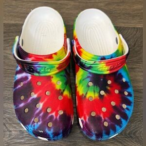 Crocs Classic Tie-Dye Graphic Clog (Unisex)
